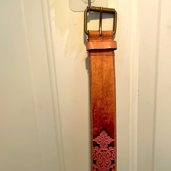 Belt - Picture 1 of 3